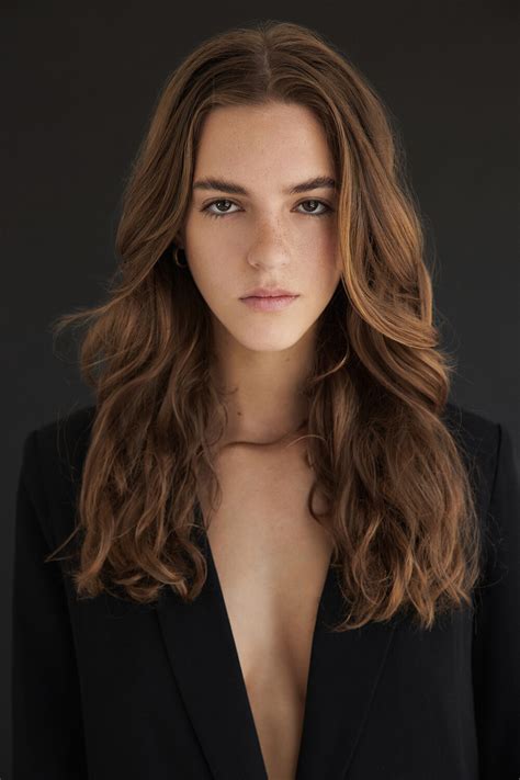 Emily Feld Que Models