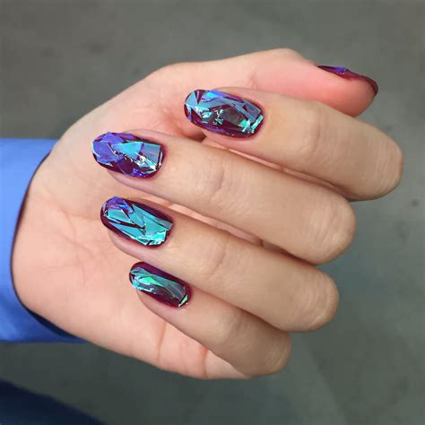 Meet The Korean Nail Artist Behind The Shattered Glass Manicure Trend