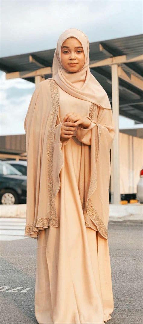Pin By Zro Nox On Bibi Qairina In 2022 Beautiful Hijab Fashion