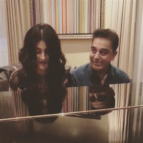 This Video Of Shruti Haasan Jamming With Father Kamal Hassan Goes Viral