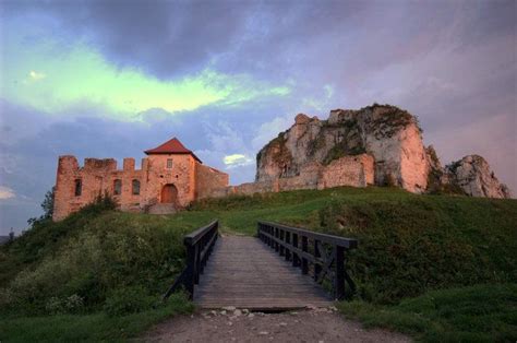 Spójrz na ten wolny mapie mołdawia tutaj. Rabsztyn | Castle, Poland, Old churches