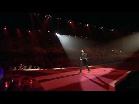 The room is hot and that's good. Lionel Richie - Endless Love & Dancing on the Ceiling ...