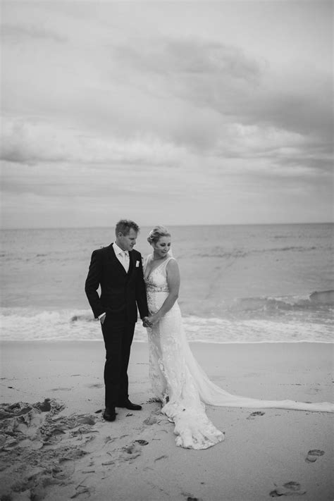 Check out hitchbird website that offers a great deal. Beach Wedding Photos, Perth | Wedding | Beach Wedding ...