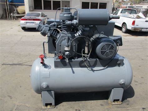 Ingersoll Rand Type 30t 20 Hp Reciprocal Air Compressor With Tank