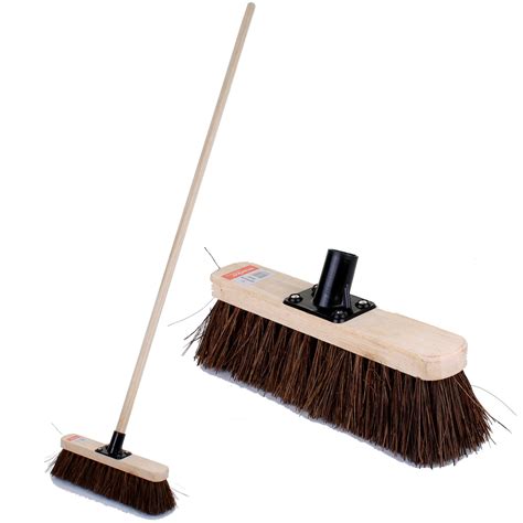 Stiff Soft Sweeping Yard Brush Broom Wooden Handle Garden Cleaning