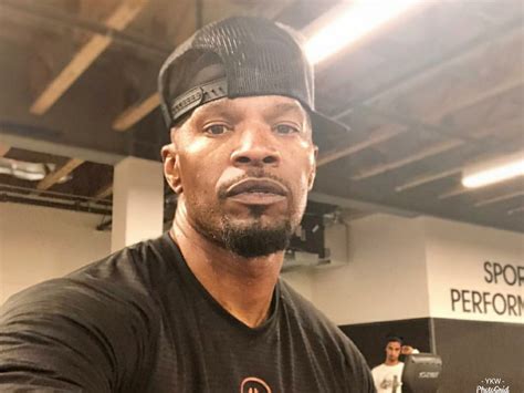 Jamie Foxx Bulks Up For Mike Tyson Biopic And Shares Opening Of The Film Y All Know What