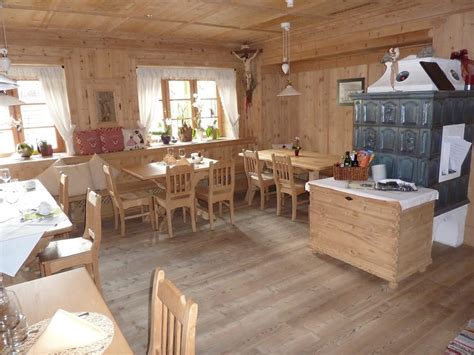 Mezza pensione + utilizzo del centro benessere + holidaypass olang. "Stube" Hotel Alp Cron Moarhof (Valdaora / Olang ...