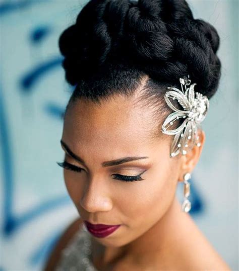 8 Natural Hairstyles For Weddings Curly Girls Will Love