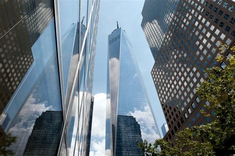 The Condé Nast Entourage Heads To 1 World Trade Center The New York Times