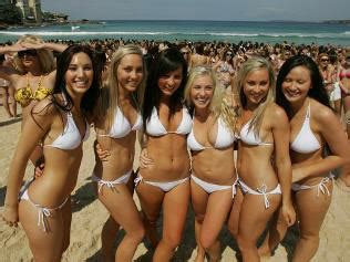 Bondi Beach Come And Visit The Sun Surf Sand And Babes Of Bondi