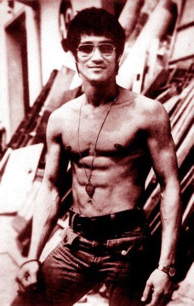 Rare Photographs Of Bruce Lee 36 Pics