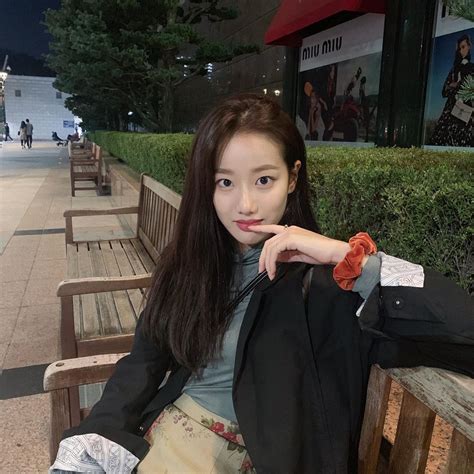쉽게 한 말일 수도 있지만 나는 큰 상처를 받았다고 주장하기도 했다. 에이프릴 이나은 - 걸그룹/연예인 - 움짤저장소