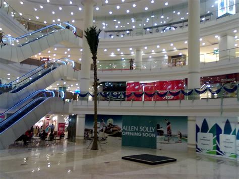 Royal Meenakshi Mall Look 2 Husains Chronicle