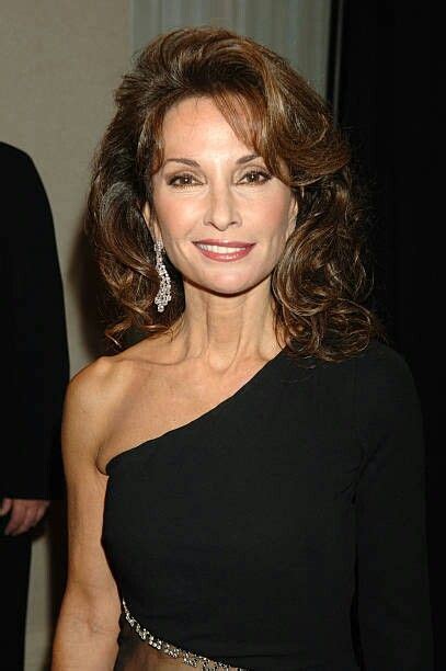 Pin By Maty Cise On Susan Lucci Beautiful Actresses Model Fashion