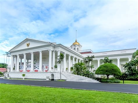5 Istana Kepresidenan Indonesia yang Tak Kalah Indah dengan Bangunan