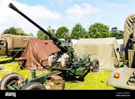 A Bofors 40mm Quick Firing Anti Aircraft Gun Anti Aircraft Ww2 Weapons