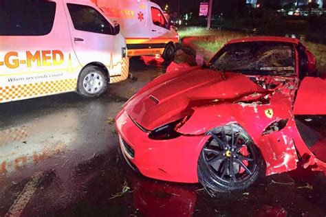 Ferrari California Splits In Half In Horror Crash Carbuzz