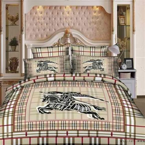 Silent Reader With Us Versace Bed Sheets For Luxury Feel