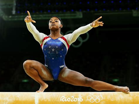 Simone Biles Takes Gold And Aly Raisman Silver In Gymnastics All Around In Rio