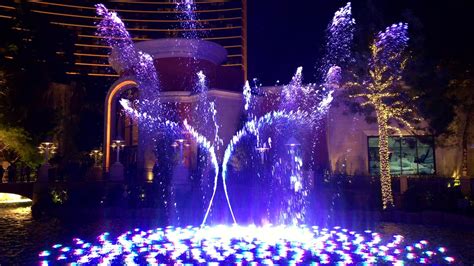 Wynn Fountain Show In 4k Frank Sinatra Style Christmas Eve In Vegas