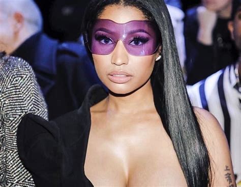 Nicki Minaj With Her Boobs Out In Paris As She Continues To Wait For Remy Ma Beef To Die Out