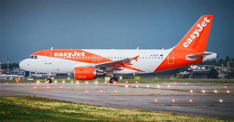 Angebot an essen und getränken. Berlin Easyjet - Easyjet: Schwieriger Start in Tegel ...