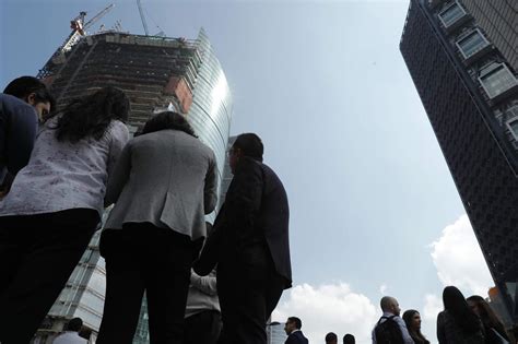 Cuando el sistema de alerta sísmica (sas) detecta un sismo en las costas del estado de guerrero que pueda tener efectos fuertes en el valle de méxico, es emitida una señal de alerta pública por las. Suena alerta sísmica en CDMX, no en los otros estados afectados, El Siglo de Torreón