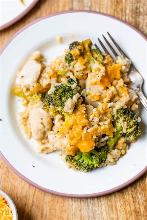5 Ingredient Cheesy Chicken Broccoli And Rice One Pot Cheesy Chicken