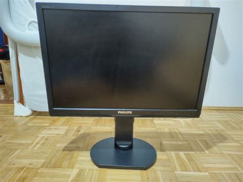 Philips 240b Brilliance 24 Wuxga Monitor S Podesivim Postoljem