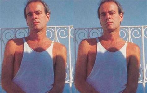 Este disco reflete, de uma certa forma, os primórdios do artista na época dos secos & molhados, no sentido do visual. Ney Matogrosso publica foto antiga e fã comenta ...