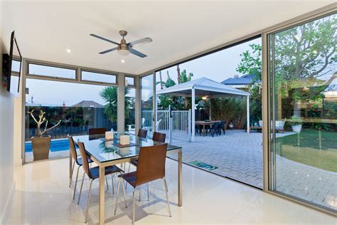 Check spelling or type a new query. Gambar : vila, rumah, liburan, dapur, milik, kamar, gaya ...