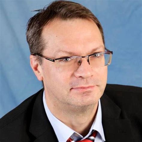 Gegründet wurde die onvista bank im jahr 1997 und zwar unter dem namen firmatex. Tobias Trumpfheller - Informatik - VWA Frankfurt am Main ...