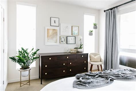 If you love to have simple, modern and clean bedroom interior decoration then minimalist bedroom should be the perfect. My Modern and Minimalist Bedroom Design with Havenly ...