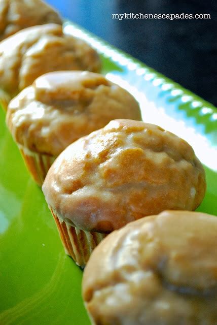In melted butter and roll in powdered sugar. Old Fashioned Donut Muffins | Recipe (With images ...
