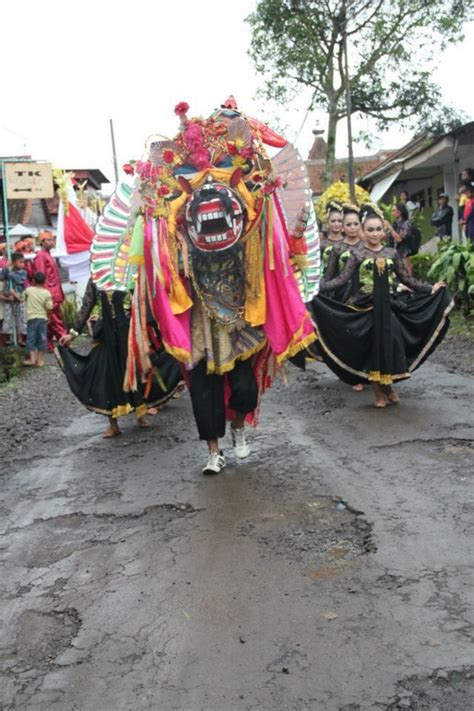 Banyuwangis Barong Banyuwangi East Java Indonesia Indonesia Budaya