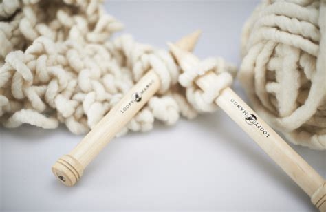 Giant Knitting Needles Size 50 (25 mm) Straight 16'' Long - Loopy Mango