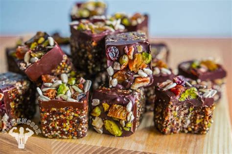 Raw Superfood Energy Bars With Cacao Superfood Energy Bites