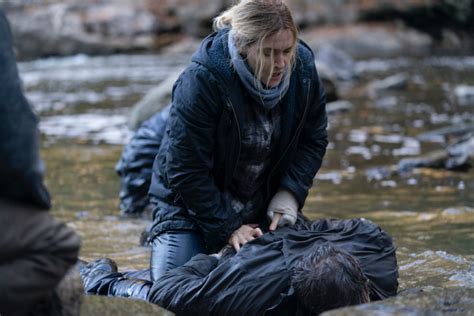 The men in the show fight, cheat, steal. Mare of Easttown met Kate Winslet wordt spannende HBO serie
