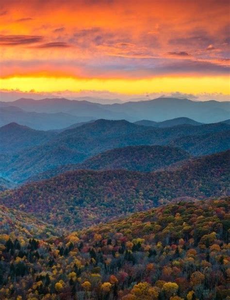 Autumn In The Mountains Nature In 2019 Blue Ridge Parkway Mountain