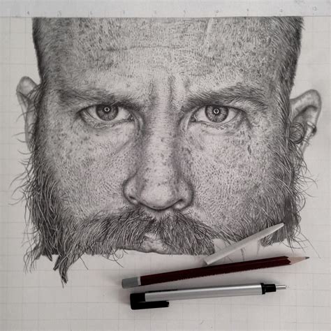 Improve your knowledge anytime and anywhere with online courses taught by the best professionals in the design and. Amazing Photo-Realistic Graphite Drawings by Monica Lee