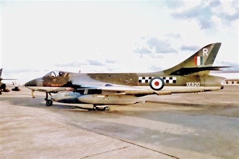 Hawker Hunter Fga 9 Xe620 R Raf Masirah June 1965 Photo By Ray Deacon