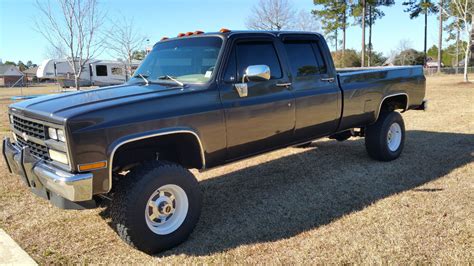 1982 Chevy Silverado 3500 Crew Cab Long Bed 4x4 Truck Classic