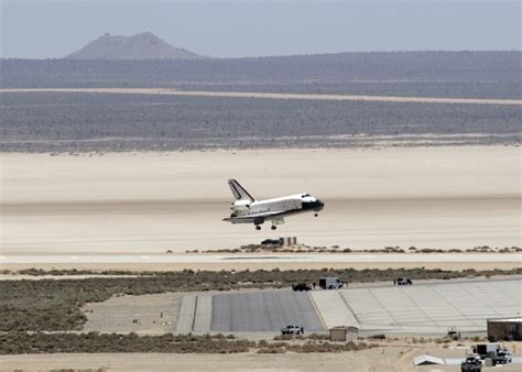Space Shuttle Atlantis Arrives At Edwards Edwards Air