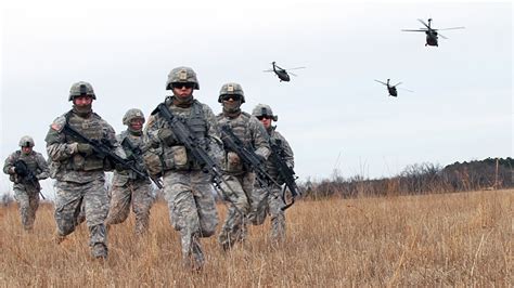 Fort Campbell 101st Sustainment Brigade Soldiers Conduct Air Assault