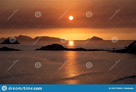Sunrising Over The Ocean In New Zealand Stock Image Image Of Beach
