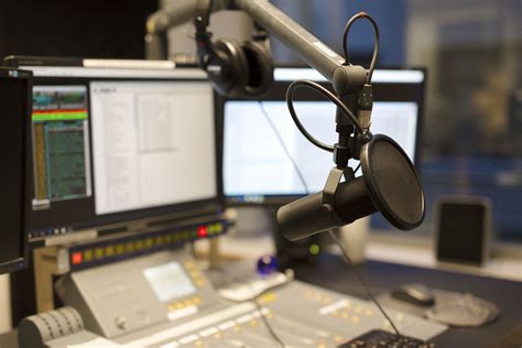 Microphone Modern Radio Station Broadcasting Studio Mia Partner