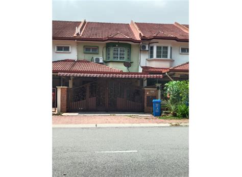 Sekiranya anda teringin untuk menginap di homestay dengan dengan sentuhan citarasa inggeris, anda wajib bermalam di sini. Homestay Shah Alam Melaka & PD © LetsGoHoliday.my