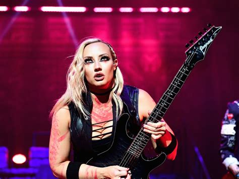 Nita Strauss Says Female Guitarist Label Doesnt Bother Her Anymore
