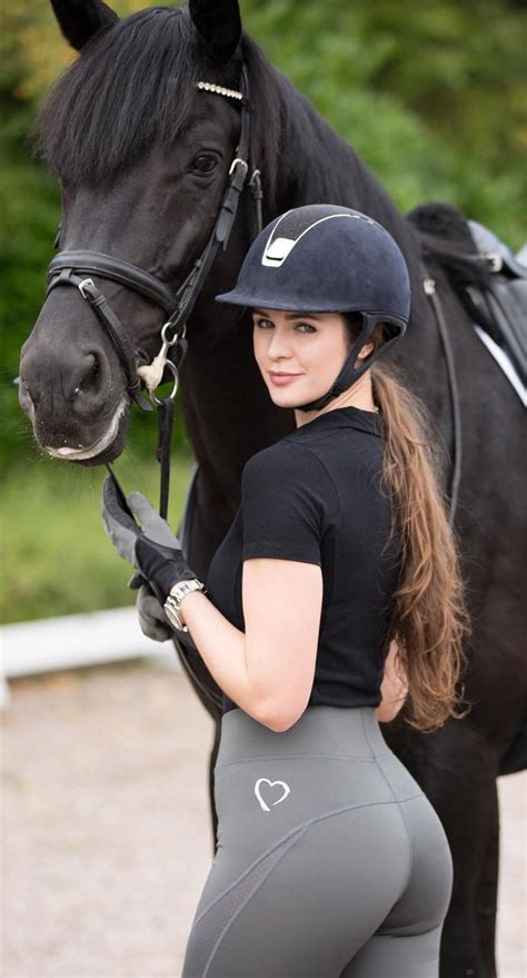 Pin By Najwa Ursilan On Equestrians Equestrian Girls Equestrian