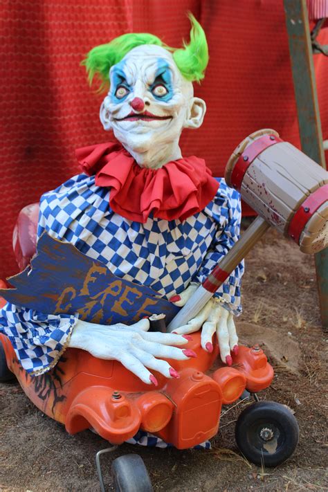 Dead End Haunt 2017 Carnevil Scene Halloween Evil Clown Creepy